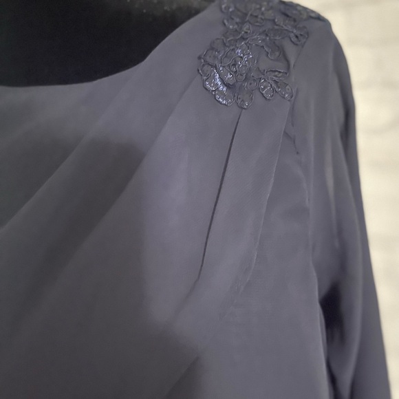 Mother of the Bride Dress - Picture 4 of 4